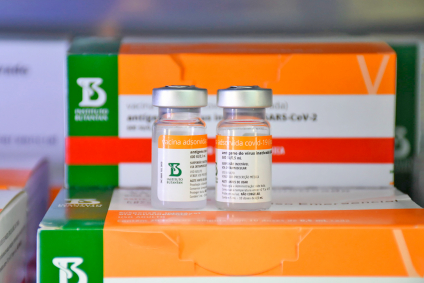 Lote da CoronaVac chega à cidade para doses atrasadas