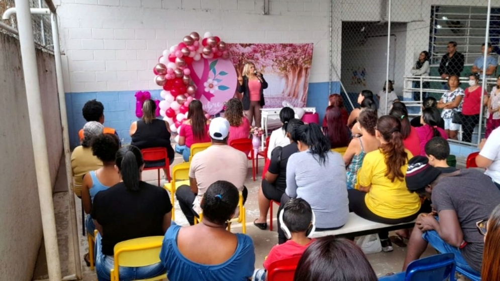 Escola de Jandira realiza evento com palestra &agrave;s fam&iacute;lias