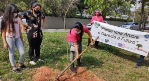 Na semana da &aacute;rvore Prefeitura de Osasco planta 471 mudas em toda cidade