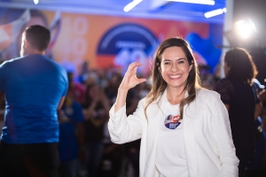 Camila Godoi  inaugura comit&ecirc; em Itapevi e re&uacute;ne apoiadores e lideran&ccedil;as