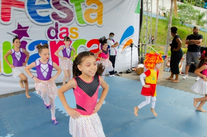 Festa do Dia das Crianças teve muita festa na praça de eventos