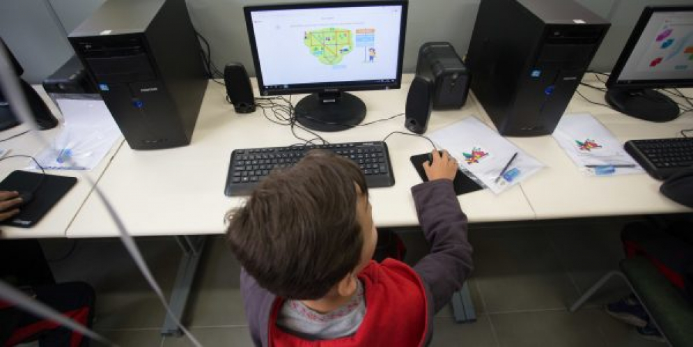 Estudantes t&ecirc;m at&eacute; hoje para confirmar interesse em chip com internet