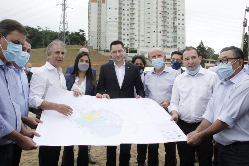 Obra do novo Hospital Regional avan&ccedil;a com plano de adiantar ainda mais o cronograma