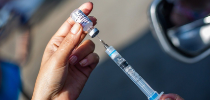 Capital inicia hoje vacinação contra Covid-19 para pessoas com 49 anos e 48 anos entram na fila amanhã (24)