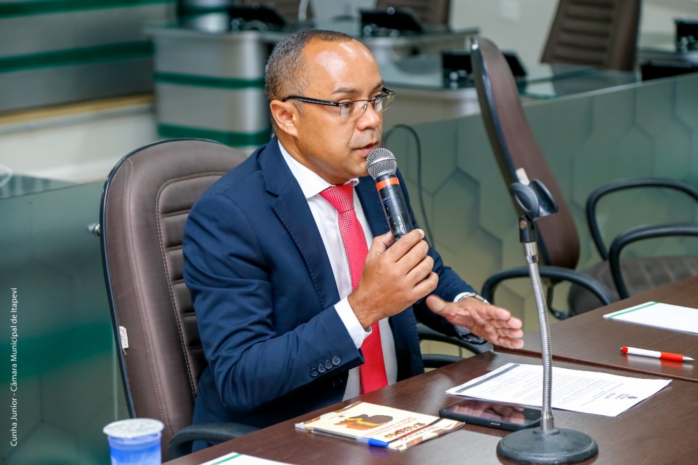 C&acirc;mara de Itapevi instala a&ccedil;&atilde;o de combate ao racismo