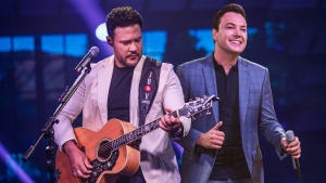 Jandira celebra seus 61 anos com dupla Jo&atilde;o Bosco &amp; Vin&iacute;cius