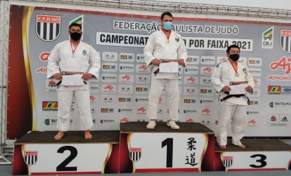 Judô de Jandira tem sensei Felipe Ishimaru vice-campeão paulista por faixa