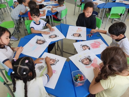 Alunos da Emei Maria Dolores realizam atividades sobre os astros do Universo