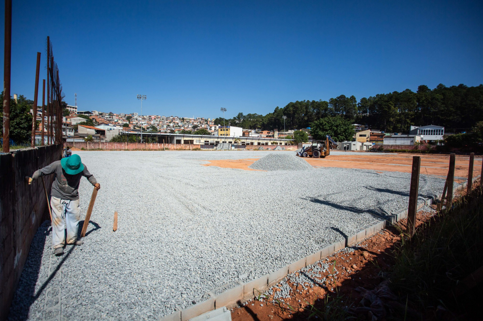 Prefeitura avan&ccedil;a na constru&ccedil;&atilde;o da Arena Santa Rita