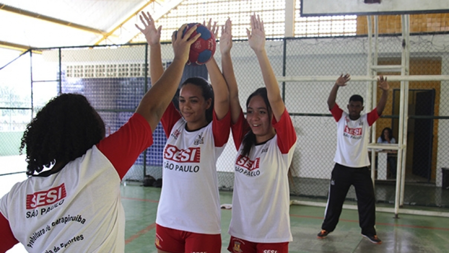 Prefeitura de Carapicu&iacute;ba reabre inscri&ccedil;&otilde;es para aulas das escolinhas de esportes