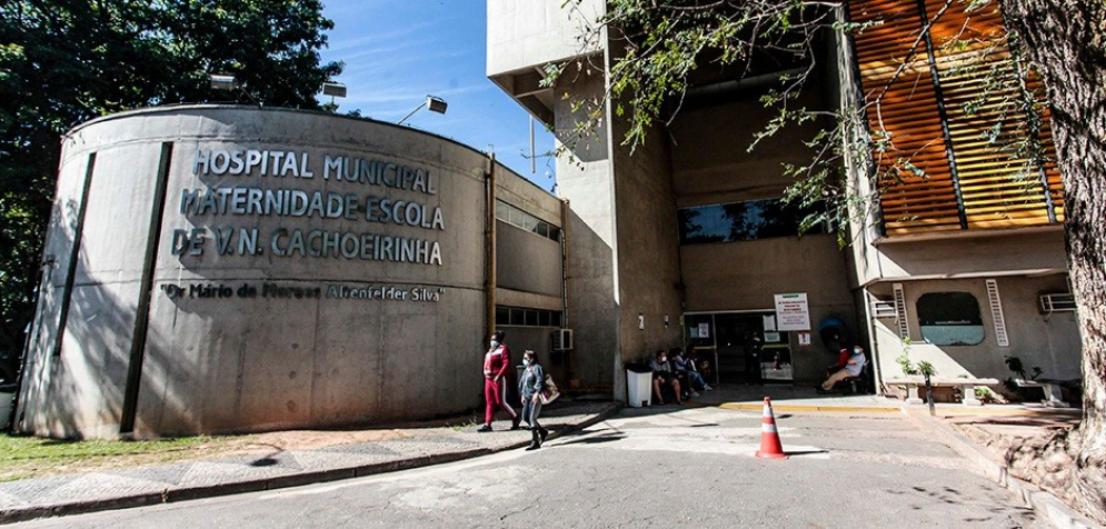 SUS realiza cirurgia intrauterina in&eacute;dita na rede p&uacute;blica municipal