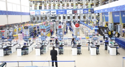 Mega loja de peças abre as portas em Osasco