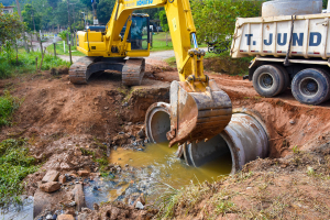 Prefeitura realiza melhorias e instala novas tubula&ccedil;&otilde;es no Km 41,5 da Anhanguera