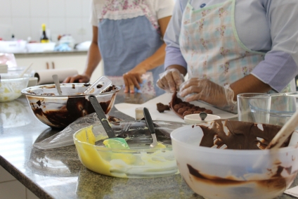 Assistência Social abre vagas para cursos de confeitaria e geração de renda